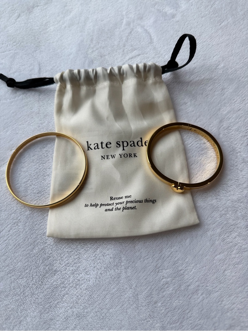 kate spade Gold Heart Clasp Bangle Bracelet